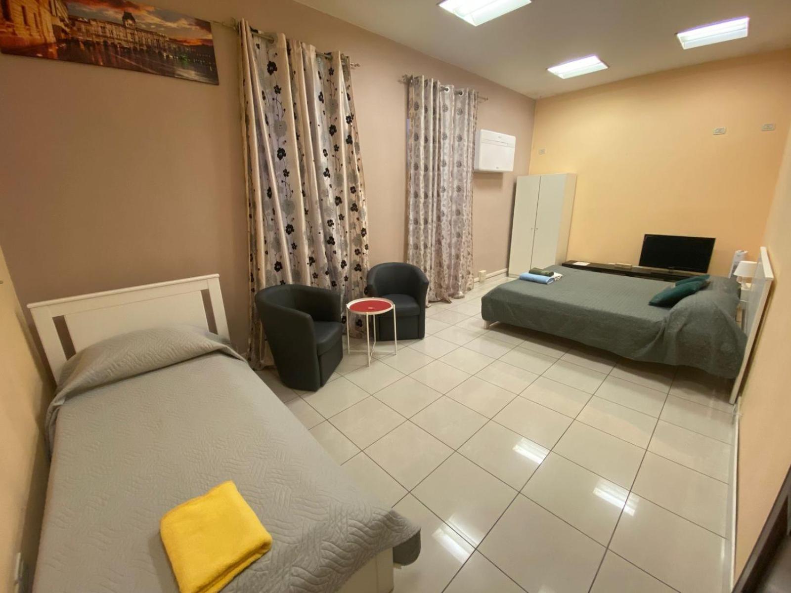 Affittacamere Guerrero Rooms Τεργέστη Εξωτερικό φωτογραφία